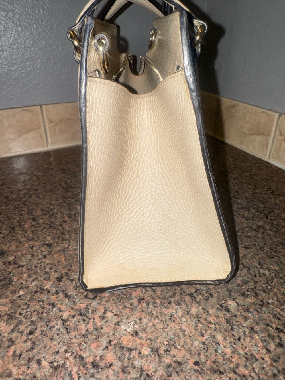 Gucci Soho Pebbled Leather Top Handle Bag ✅AUTHENTIC✅ - Picture 6 of 15